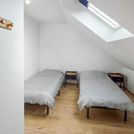 Apartmán 2 Bedroom Awesome In